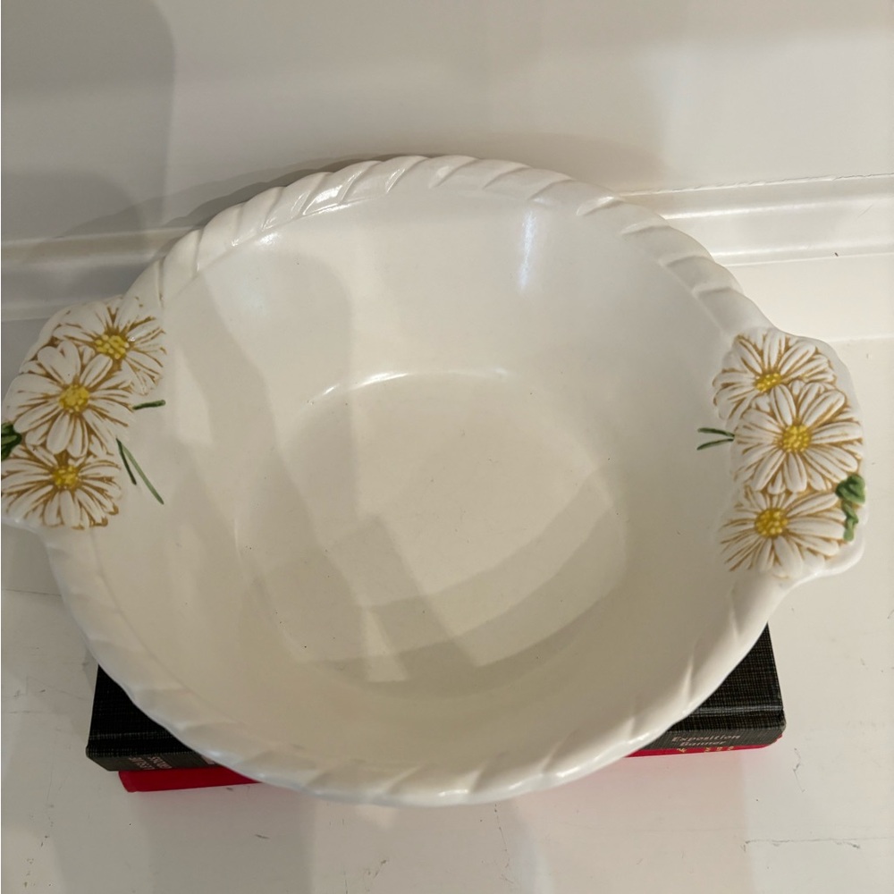 Vintage Metlox Poppytrail Daisy Serving Bowl Basket Weave Pattern - Picture 2 of 4